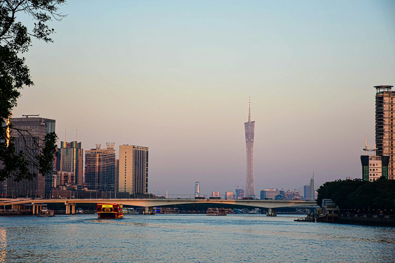The Pearl River and a bridge by day, Guangzhou